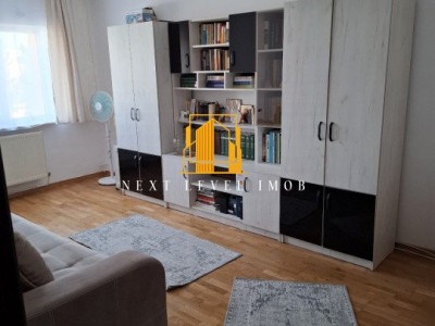 Apartament 2 camere, decomandat Trivale, etaj 3