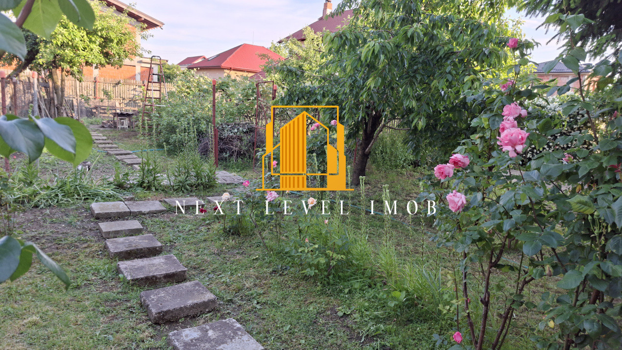 Casă cu teren 1000mp - zona SLAVA