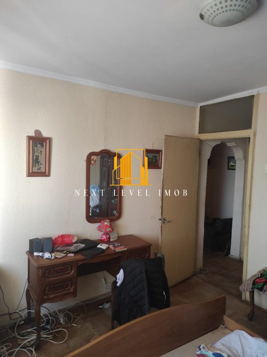 Apartament cu 3 camere zona Frații Golești