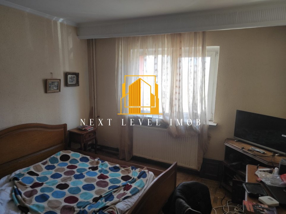 Apartament cu 3 camere zona Frații Golești