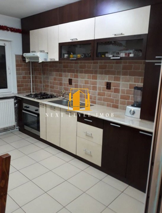 Apartament decomandat de 2 camere – Zona Banat etaj 4