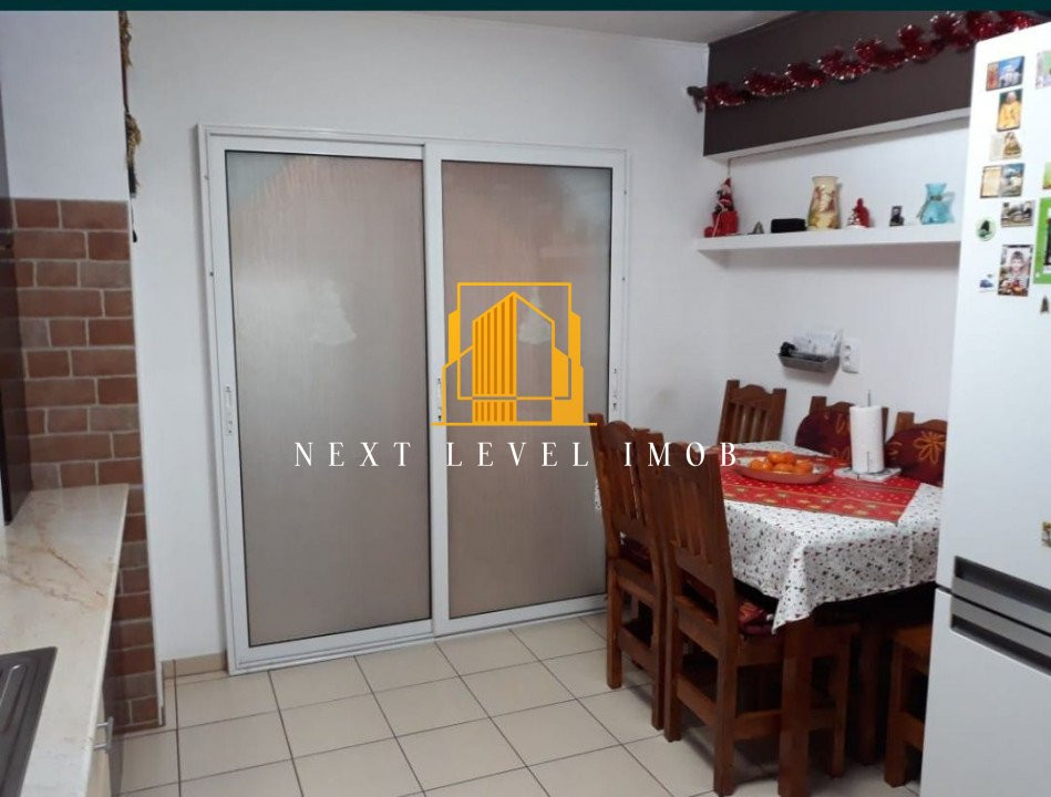 Apartament decomandat de 2 camere – Zona Banat etaj 4