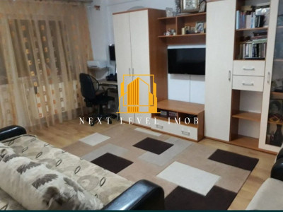 Apartament decomandat de 2 camere – Zona Banat etaj 4