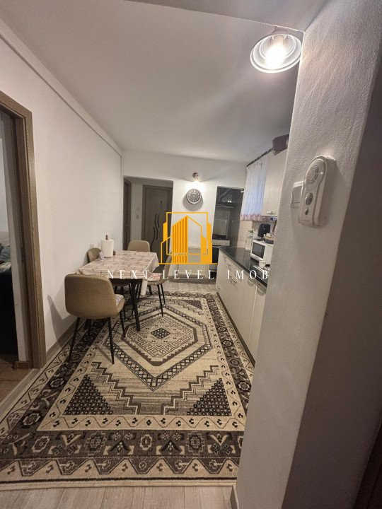 Apartament 3 camere, etaj 4/4, zona Războieni