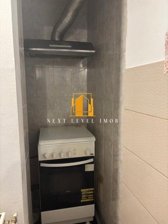 Apartament 3 camere, etaj 4/4, zona Războieni