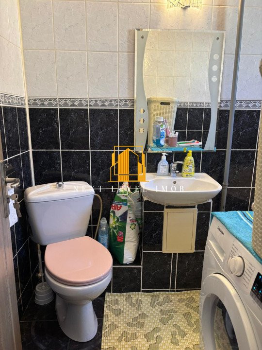 Apartament 3 camere, etaj 4/4, zona Războieni