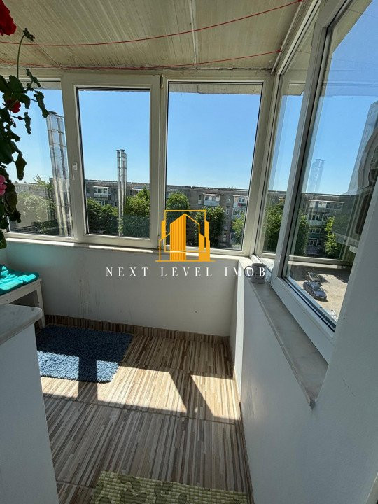Apartament 3 camere, etaj 4/4, zona Războieni