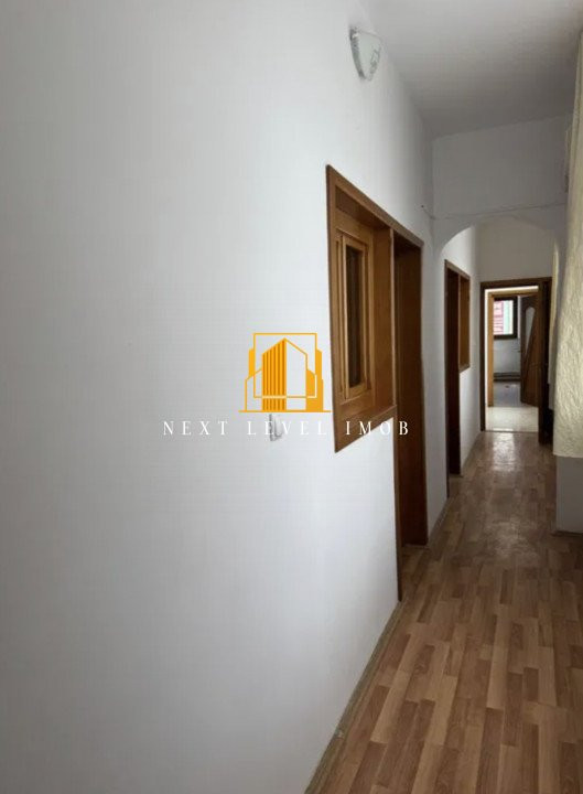 Spațiu comercial – Zona Ultracentrală, Pitești, 4 camere, 130 mp