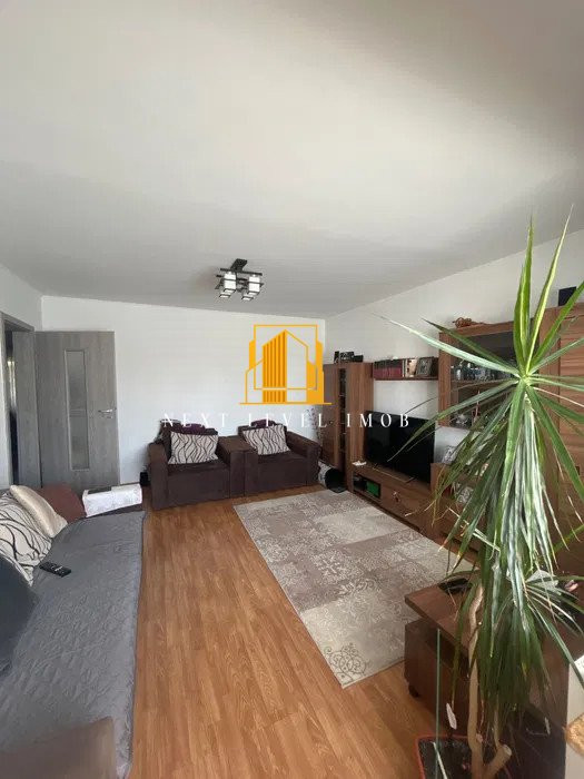 Apartament 3 camere decomandat Trivale