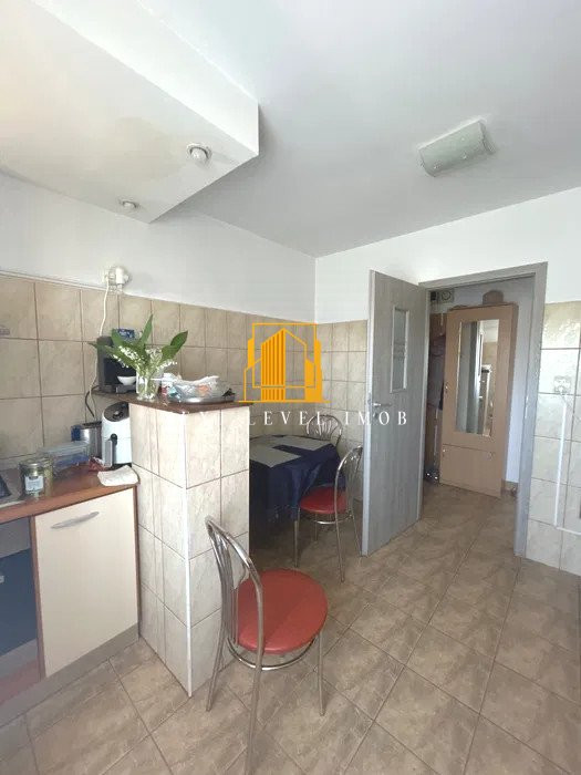 Apartament 3 camere decomandat Trivale