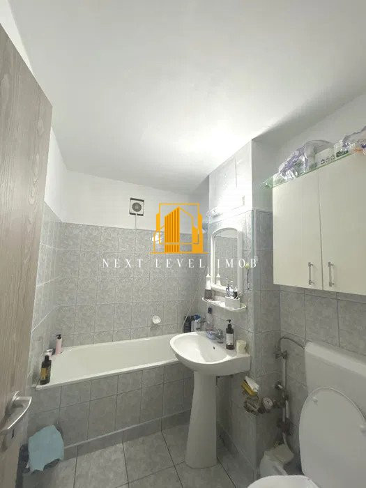 Apartament 3 camere decomandat Trivale