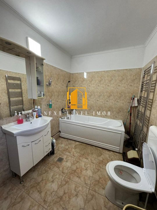 Casă superbă cu etaj Trivale