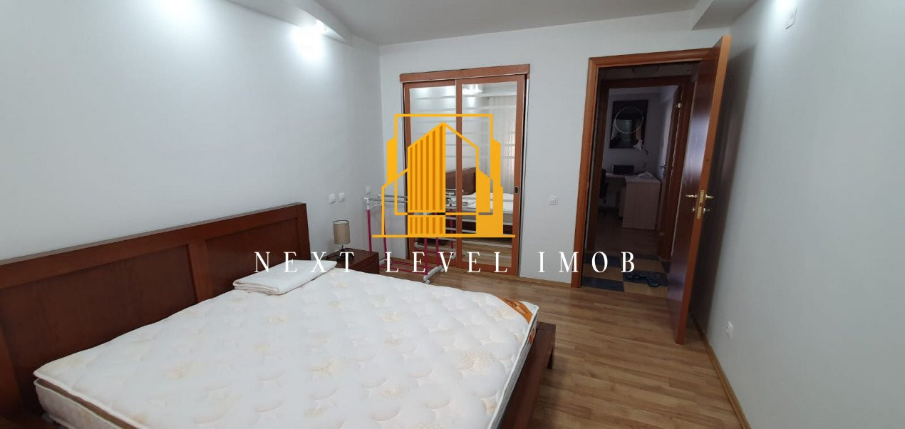 Apartament 3 camere Centru