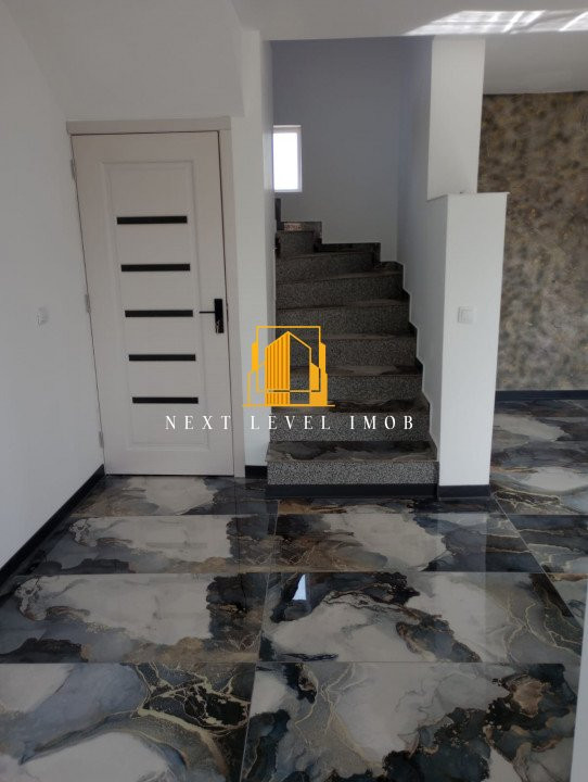🏡 Casă parter + mansarda 