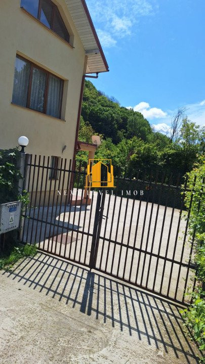 Casa superbă Budeasa