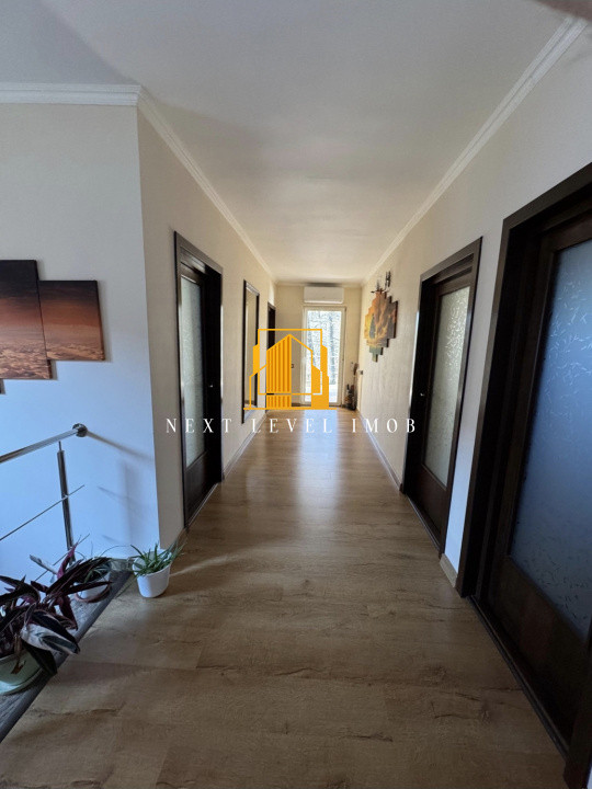 Casă superbă cu etaj Trivale