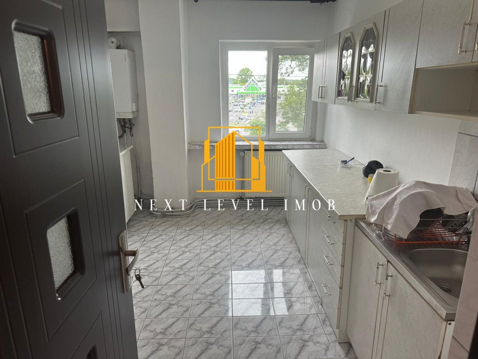 Apartament 3 camere, zona BIG