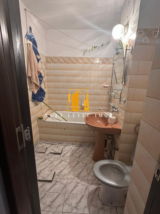Apartament 3 camere, zona BIG