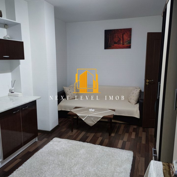  Garsonieră transformată în 2 camere