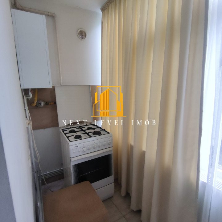 Garsonieră transformată în 2 camere