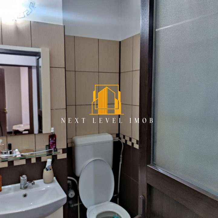  Garsonieră transformată în 2 camere