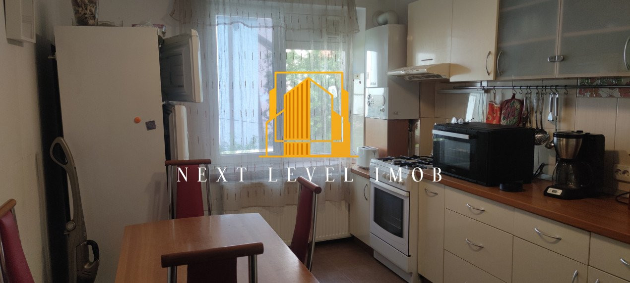 Casa 7 camere, Strada TRIVALE, Teren 1150 mp - COMISION 0%