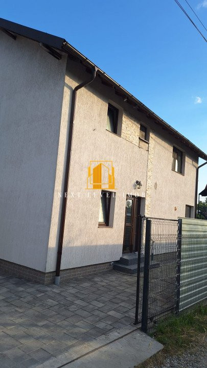 Casă spațioasă 5 camere zona Slava