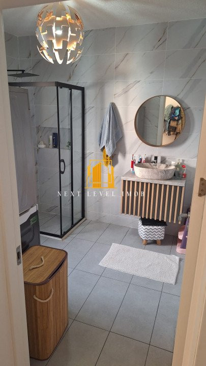 Casă spațioasă 5 camere zona Slava