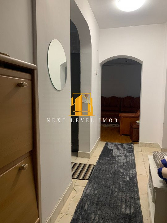 Apartament 3 camere, decomandat, zona Banat