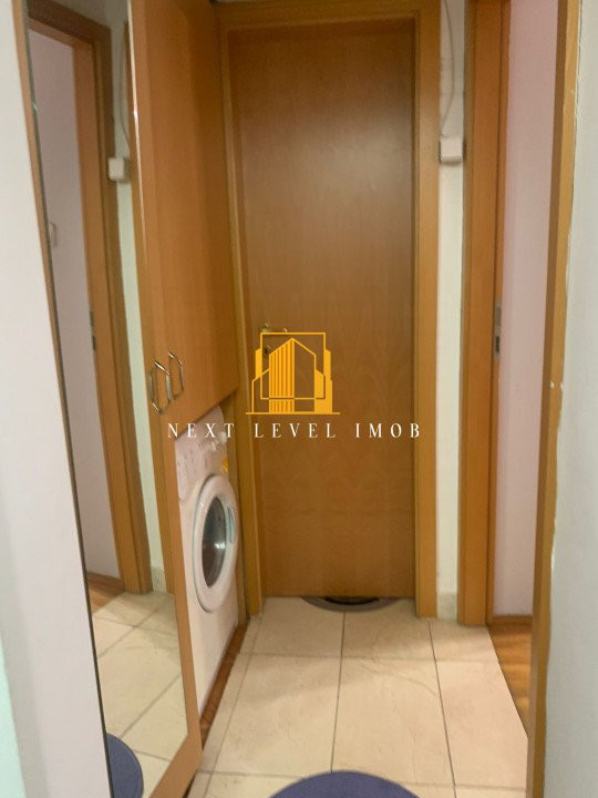Apartament 3 camere, decomandat, zona Banat