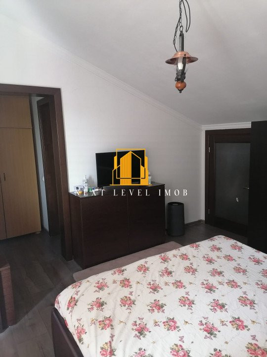 Apartament 3 camere mansardă Trivale