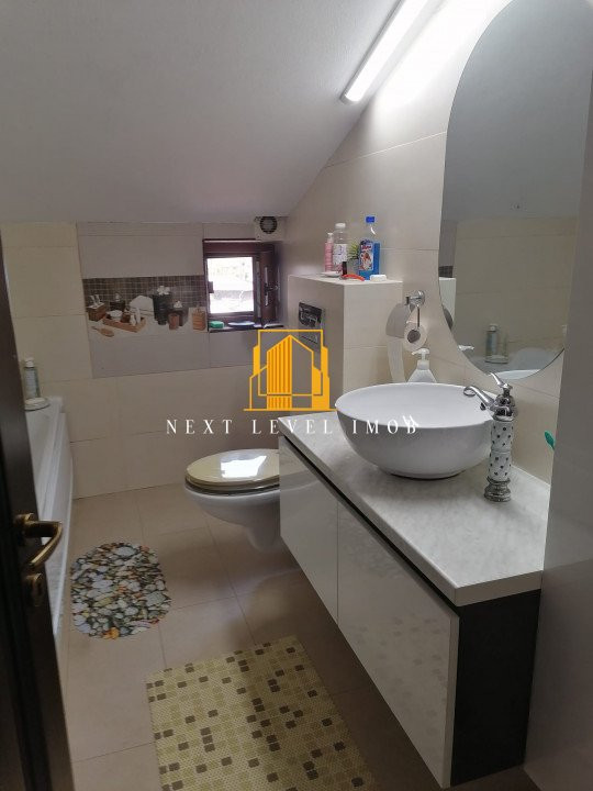 Apartament 3 camere mansardă Trivale