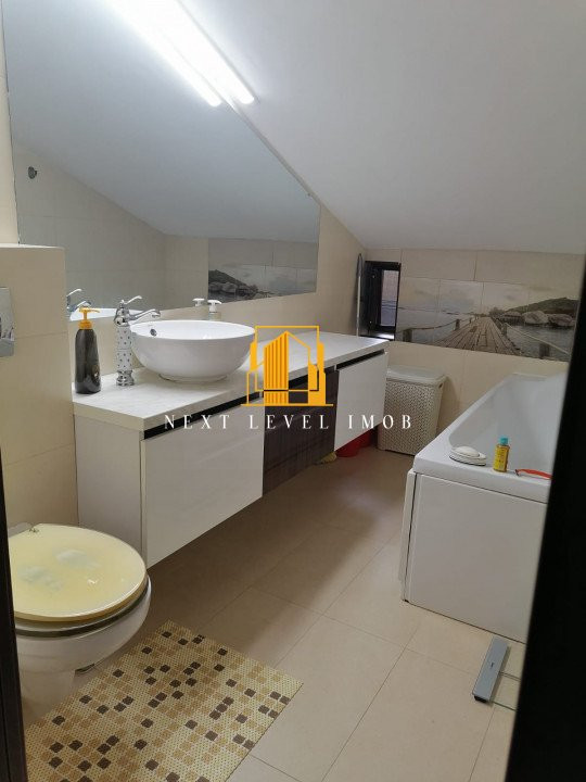 Apartament 3 camere mansardă Trivale