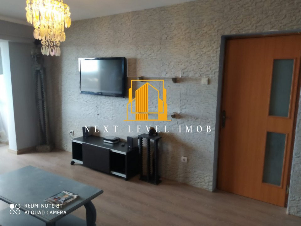 Apartament 3 camere – Centru