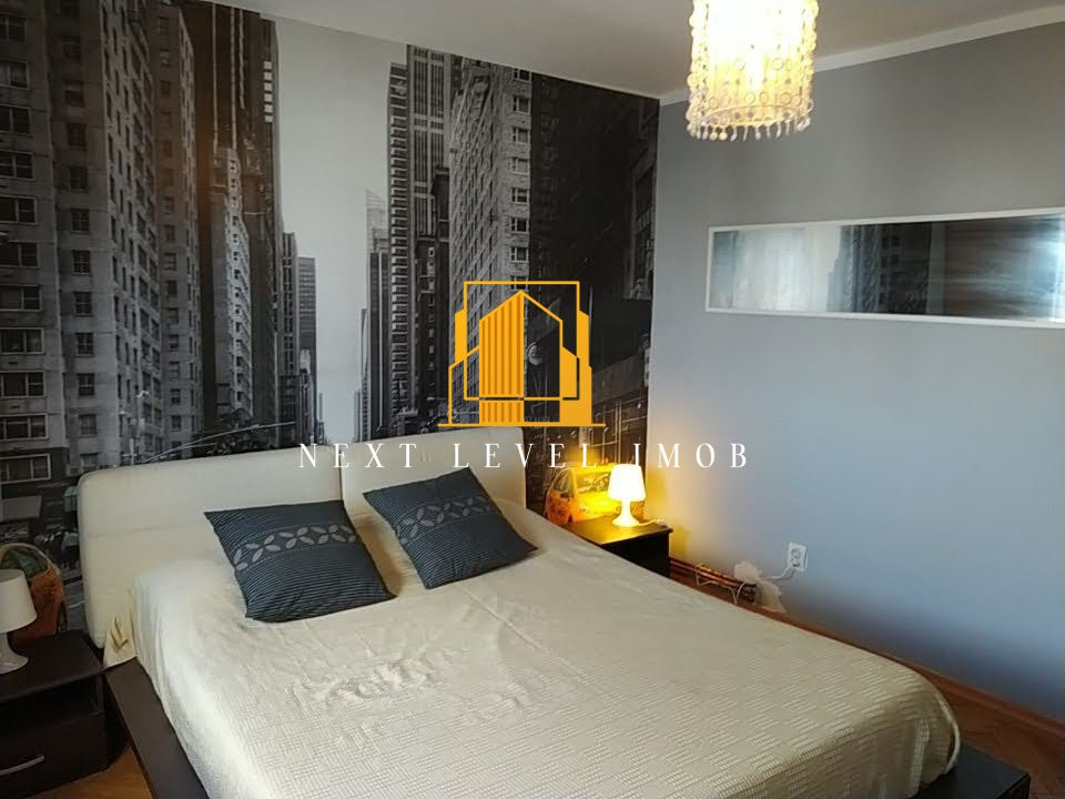 Apartament 3 camere – Centru