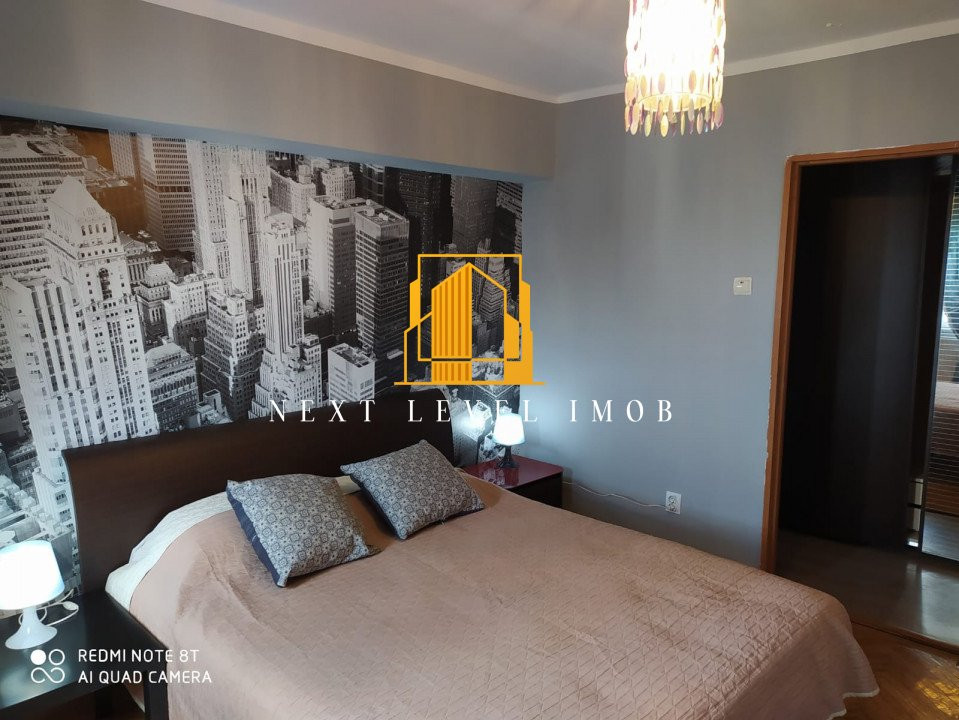 Apartament 3 camere – Centru