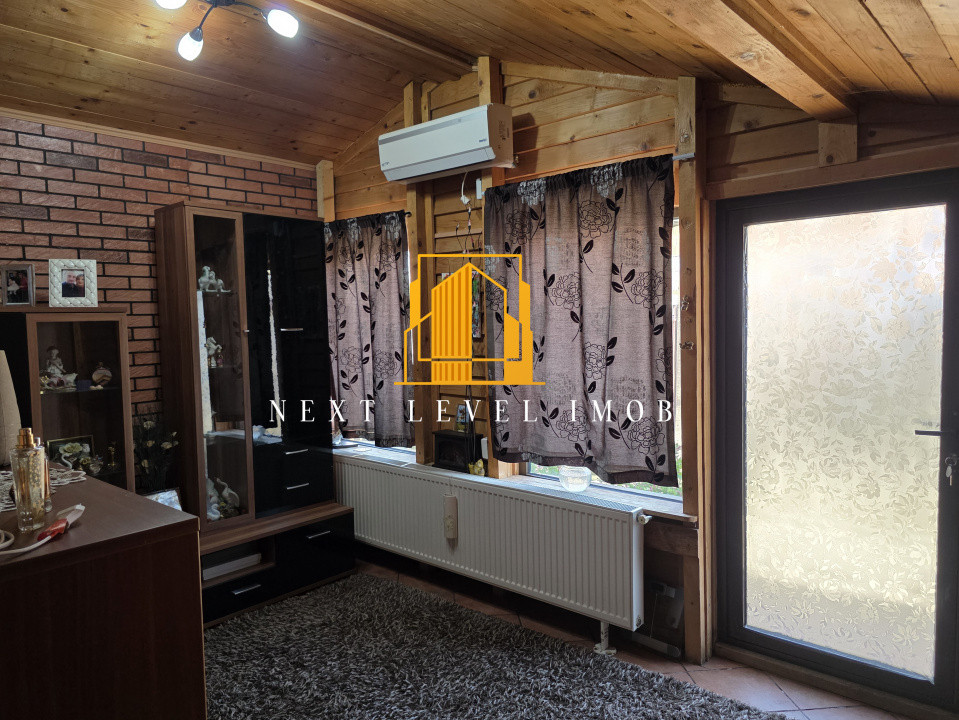 Vânzare 2 case, curte comună, 100 mp + 920 mp teren – Turcești