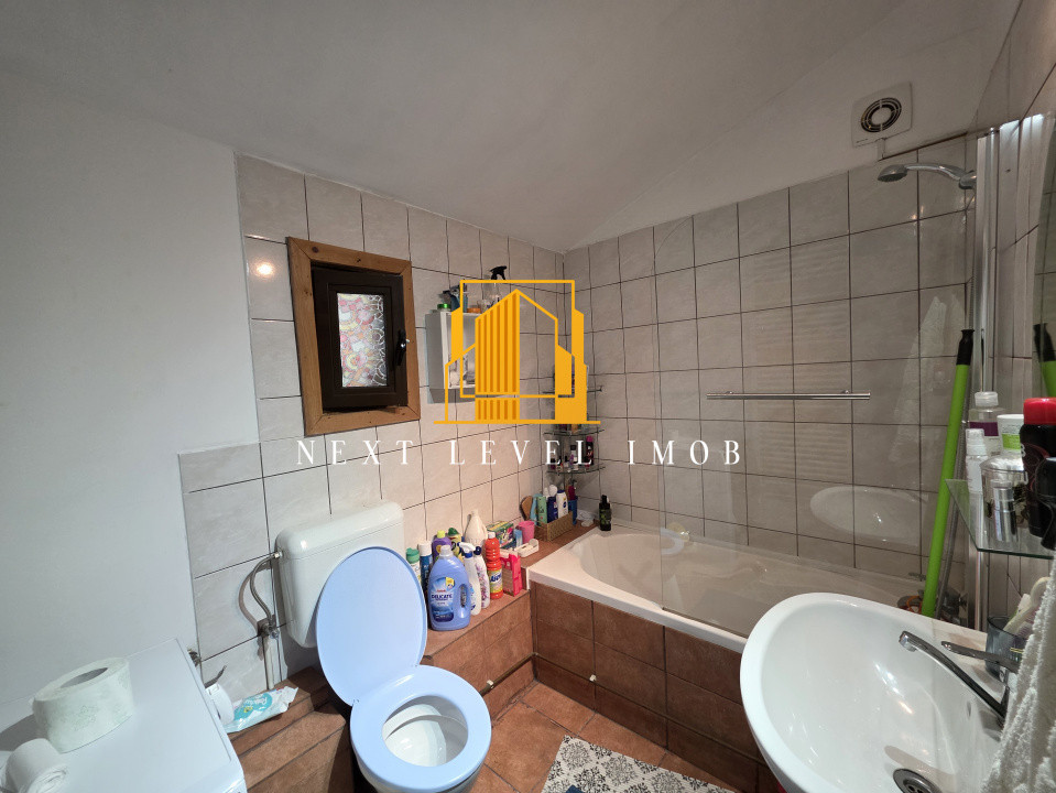 Vânzare 2 case, curte comună, 100 mp + 920 mp teren – Turcești