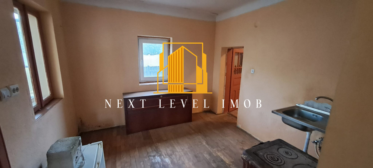 Casa + anexe Stefanesti ( Crințești)