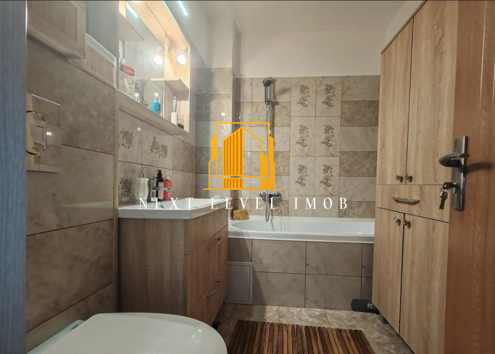 Apartament decomandat – 4 camere Ultracentral