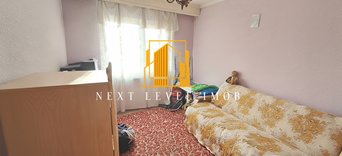 Apartament 3 camere decomandat - Strada Traian colț cu Vasile Lupu