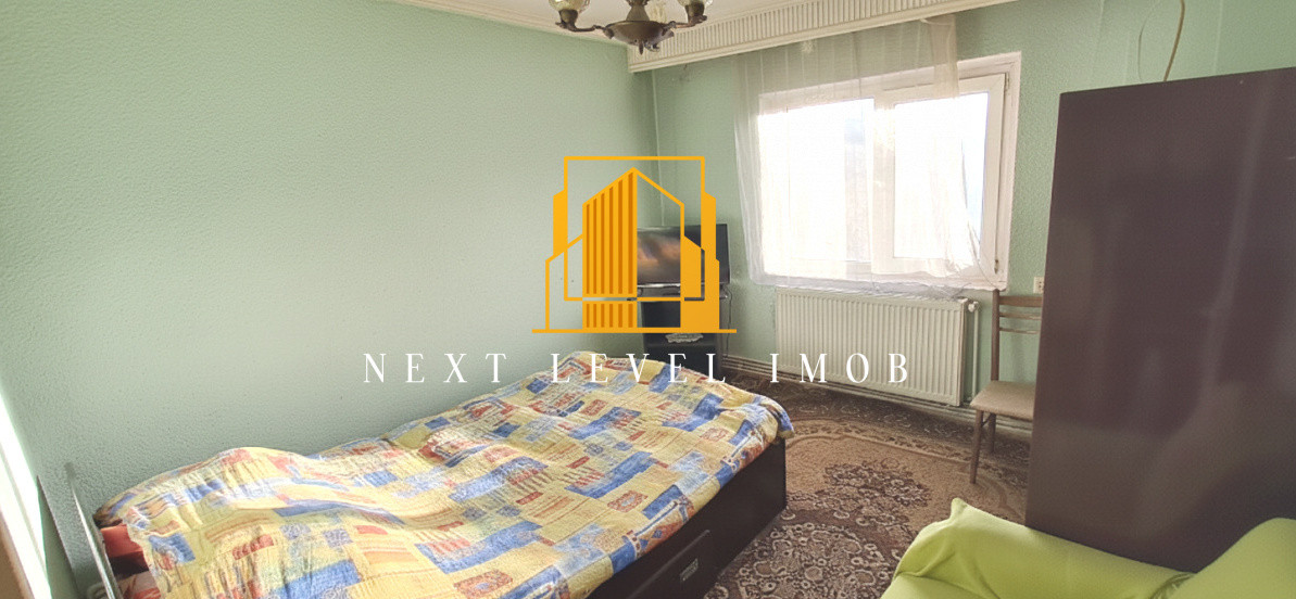 Apartament 3 camere decomandat - Strada Traian colț cu Vasile Lupu