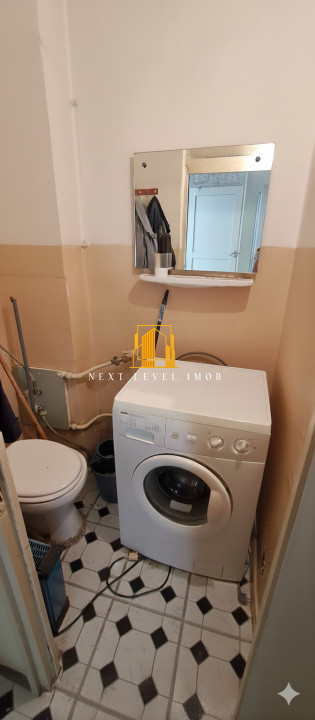 Apartament 3 camere decomandat - Strada Traian colț cu Vasile Lupu
