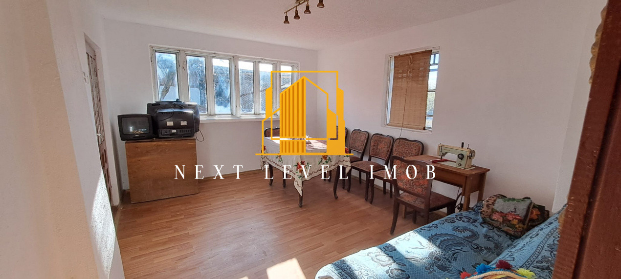 Casă cu teren generos 2.047 mp – Podu Broșteni, Argeș