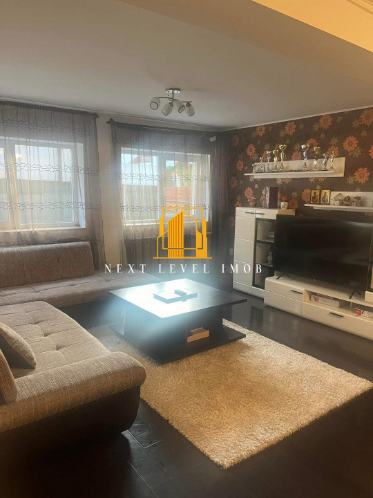 Casă modernă de închiriat–5 camere–Trivale–Câmpului