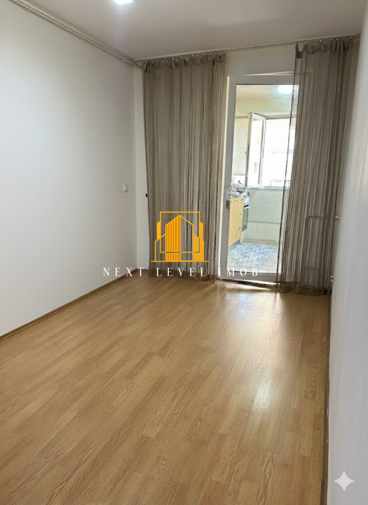 Garsonieră spațioasă de vânzare–Cartier Războieni