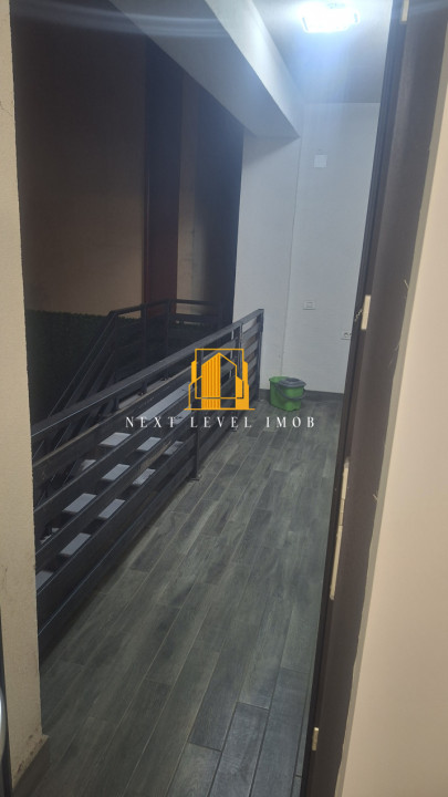 Clădire modernă de birouri-închiriere 