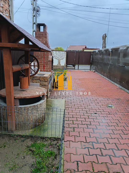 Casă 3 camere MĂRACINENI 