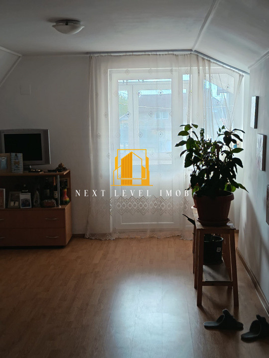 Casă 3 camere MĂRACINENI 