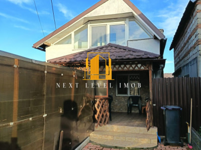 Casă 3 camere MĂRACINENI 